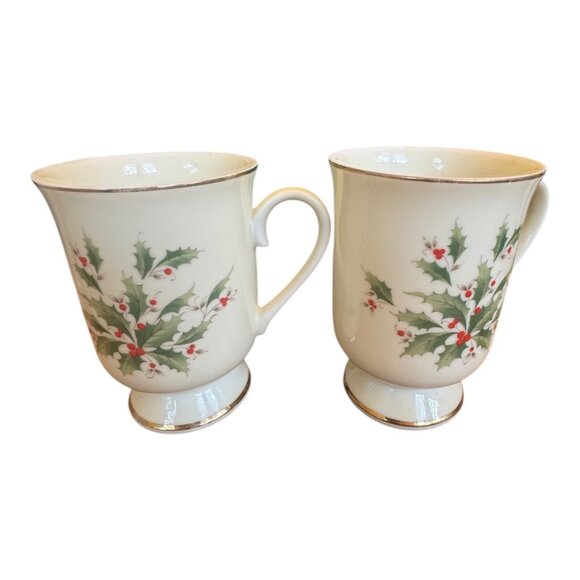 Kenasho Vintage Holiday Holly Berry Footed Coffee Mugs  Set Of 2 - Picture 2 of 12